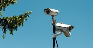 Установка видеонаблюдения по периметру в Губахе от Видео – монтаж камер и систем под ключ от 3110 руб.
